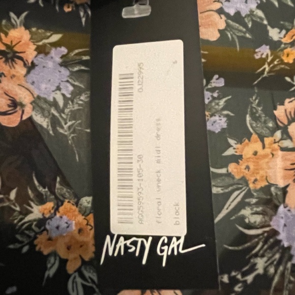 Nasty‎ Gal Daphnea NWT Floral V Neck Short Sleeve Summer Midi Dress Size S - Picture 7 of 8